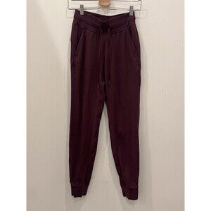 LULULEMON WOMEN'S JAGGERS PANTS SIZE 2 BURGUNDY Jogger Gym Outdoor Athleisure